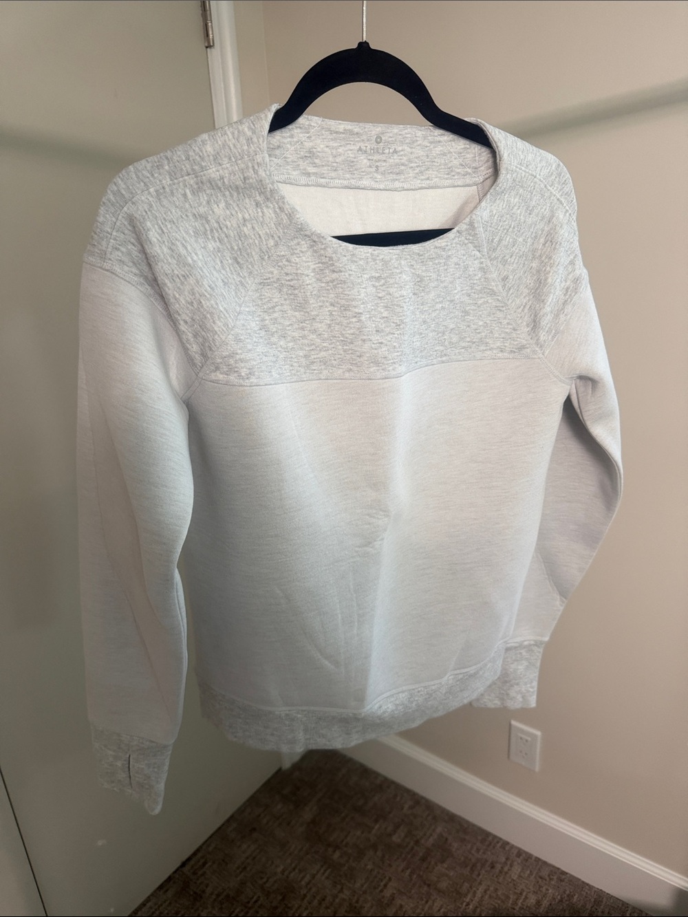 Athleta Light Gray Crewneck Pullover